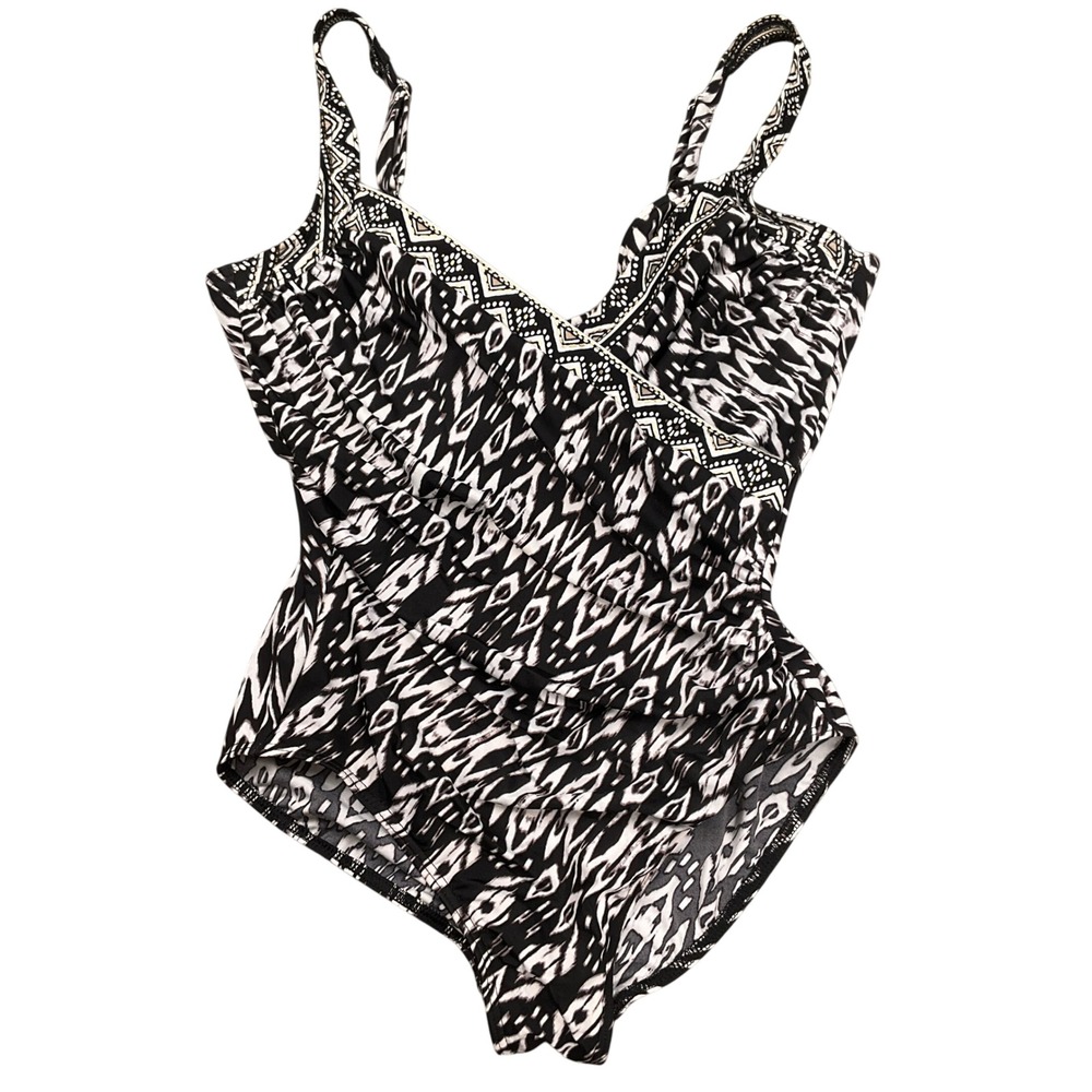 Miraclesuit 1 Pc‎ Swimsuit Women 16 Black White Aztec Ikat Resort Summer Beach